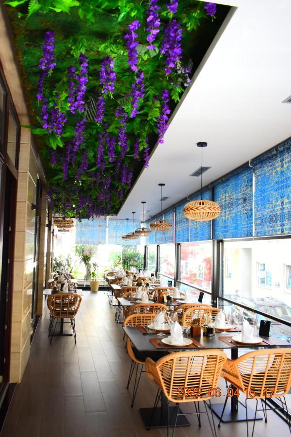 Carpe Diem Apartments-hotel * Shëngjin